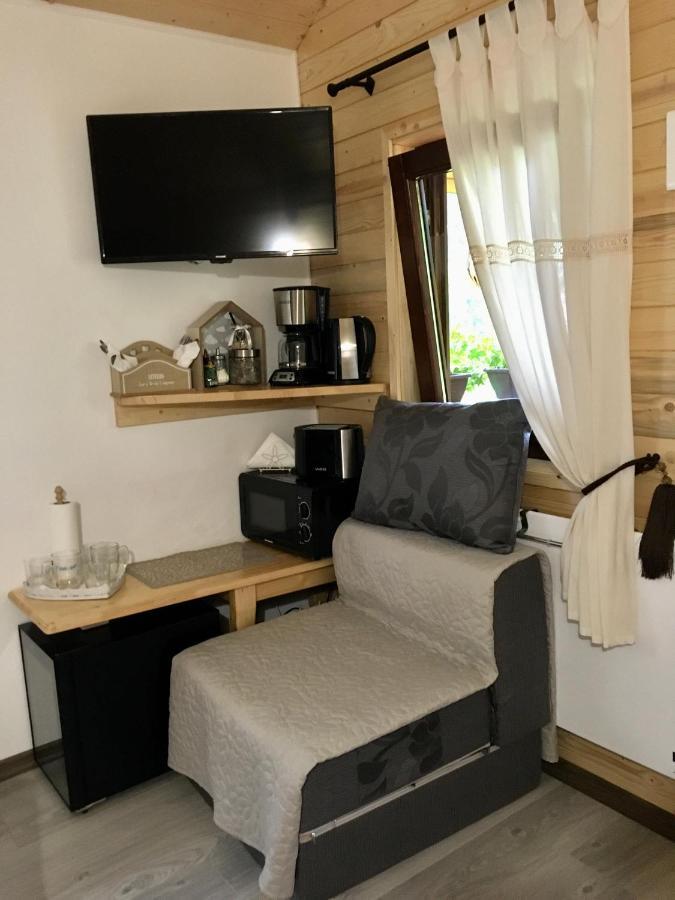 Domeniul Horj Casa Din Cires Moisei Villa Exteriör bild