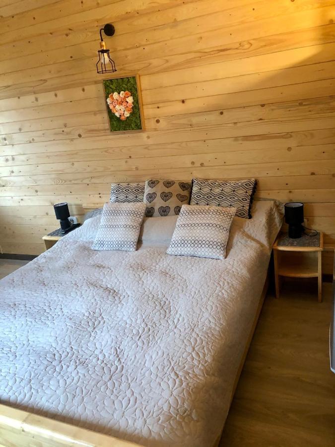 Domeniul Horj Casa Din Cires Moisei Villa Exteriör bild